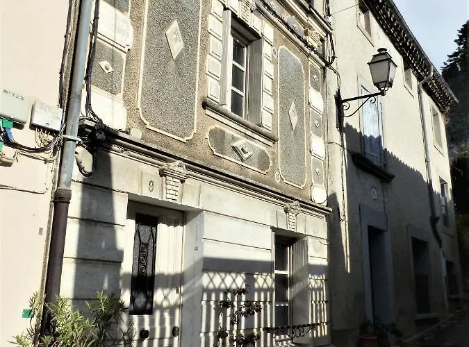 Maison Des Remparts Nichee Sous La Cite