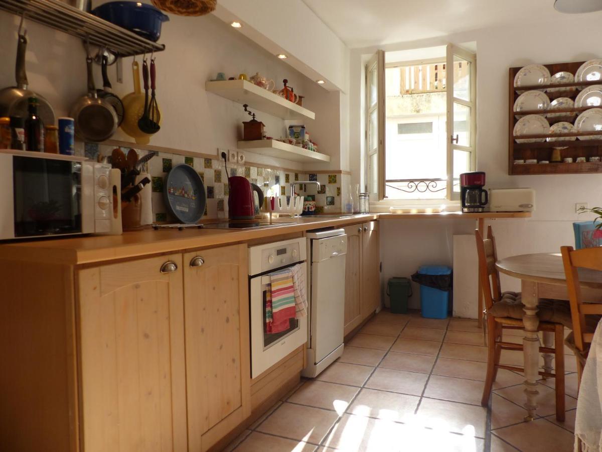 Maison Des Remparts Nichee Sous La Cite Holiday home Carcassonne