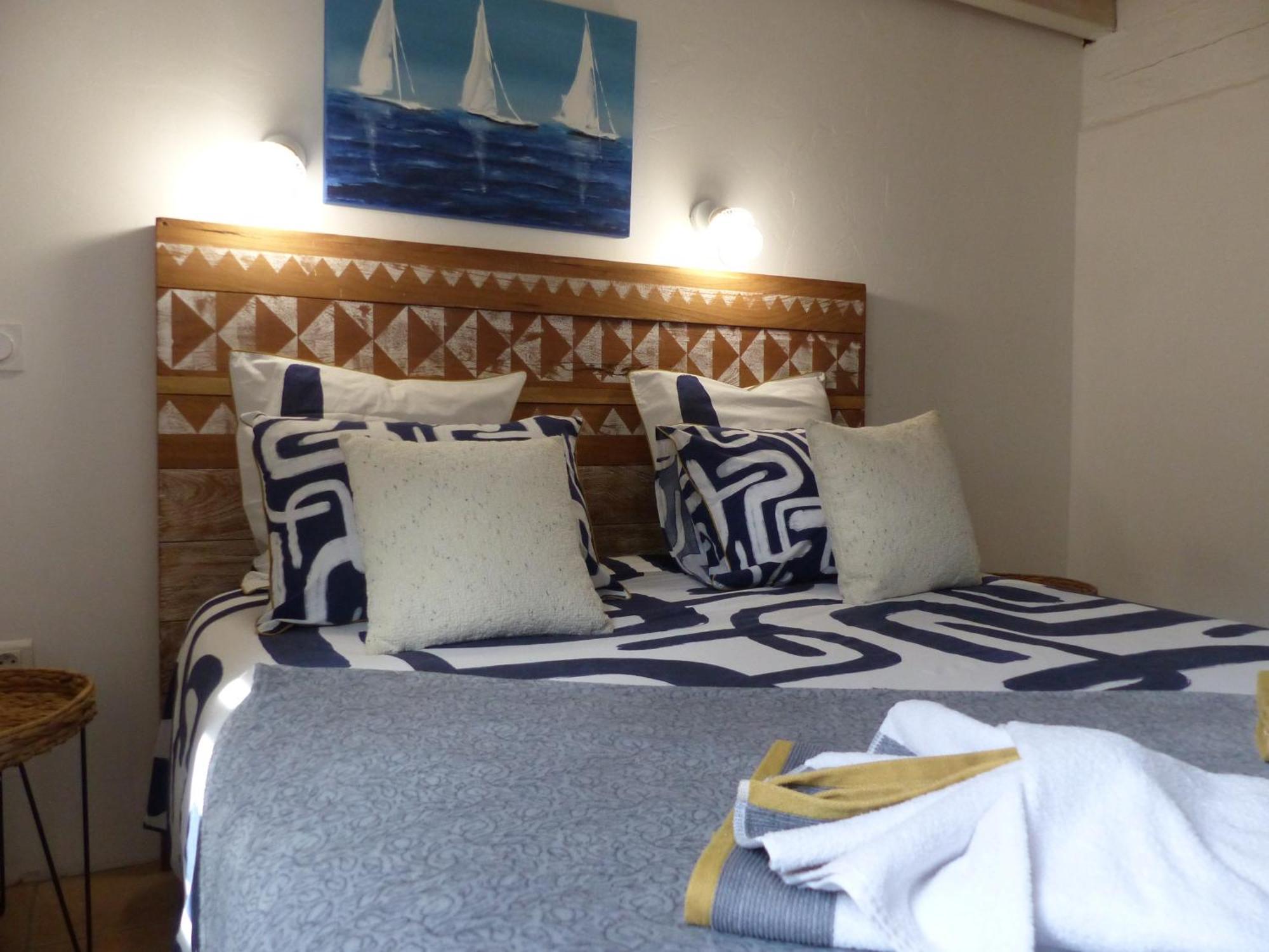 Maison Des Remparts Nichee Sous La Cite Holiday home Carcassonne